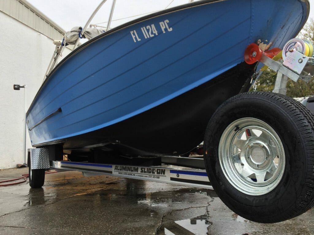 starcraft aluminum slide on custom boat trailer